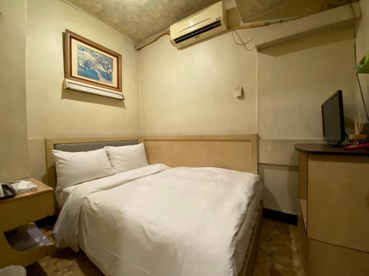 Huang Kai Hotel Тайчжун Экстерьер фото