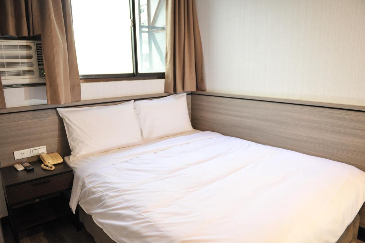 Huang Kai Hotel Тайчжун Экстерьер фото